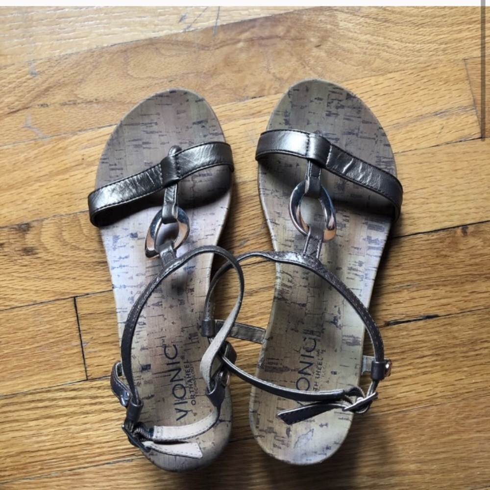 Vionic gold sandals